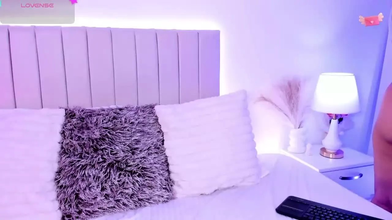 Offline SofiaJimenezz on Streamray