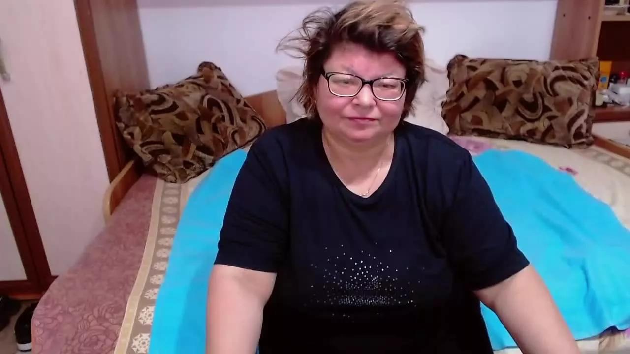 UrSweetKarina on Streamray 