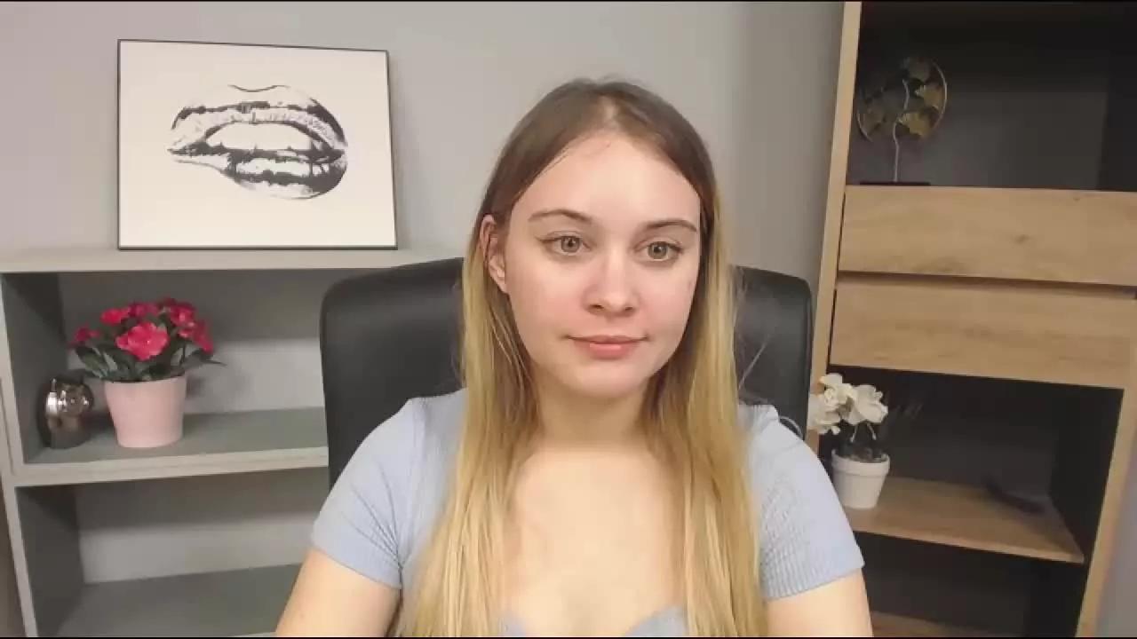 ValeriaKitty on Streamray 