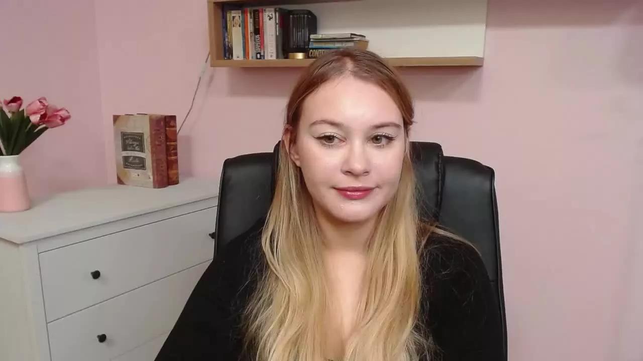 ValeriaKitty on Streamray 