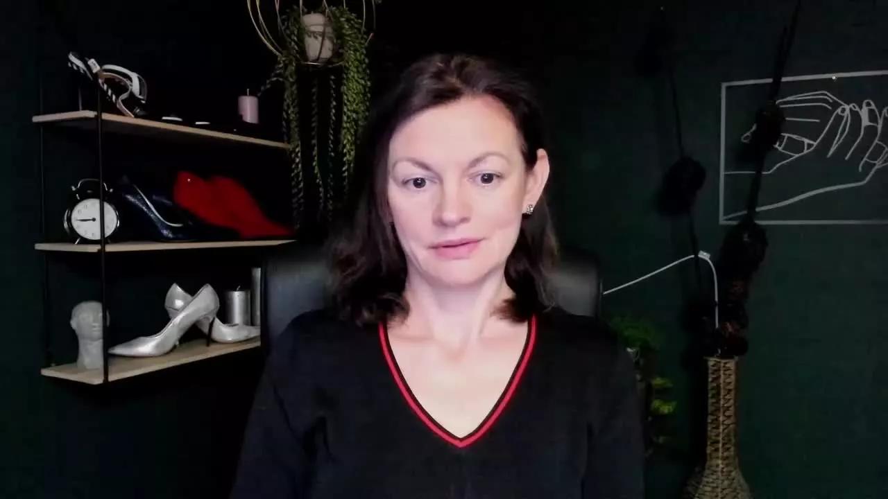 VivianTasty on Streamray 