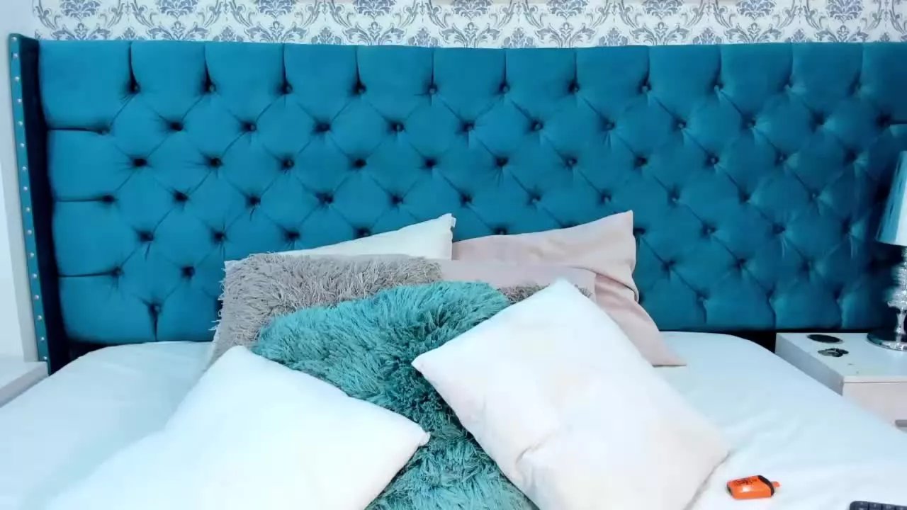 Offline ZoeBlacke on Streamray