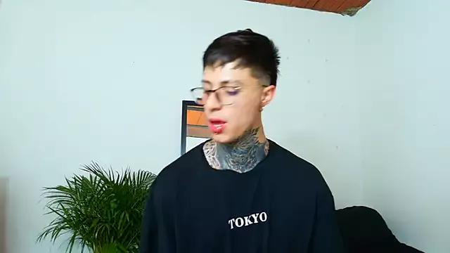 7_Saturno_7 on StripChat 