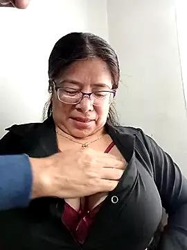 __valentina18 on StripChat