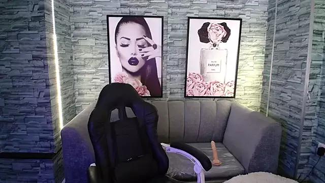 Freechat _Mia_sweet_b on StripChat