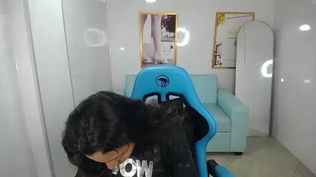 Freechat _wendy_b on StripChat