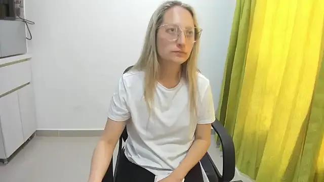 Private Adele_johnsonn1 on StripChat