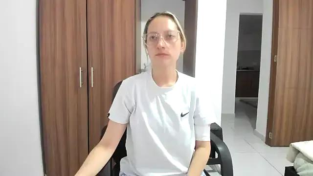 Private Adele_johnsonn1 on StripChat