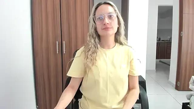 Private Adele_johnsonn1 on StripChat