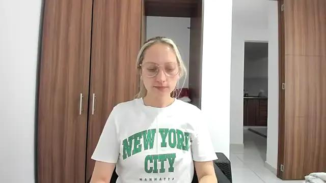 Private Adele_johnsonn1 on StripChat