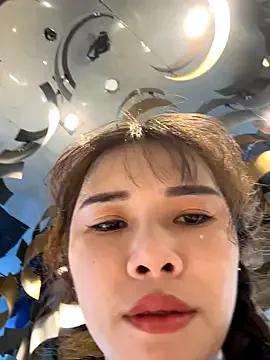 Adora188 on StripChat