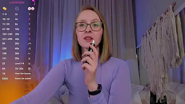 Agatha_Mott on StripChat 
