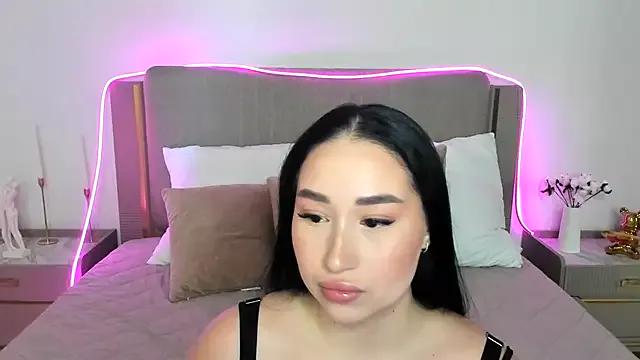 AleoraSamuel on StripChat 