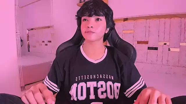 AllanYong18 on StripChat 