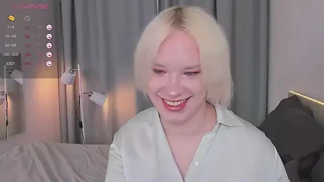 Amanda_Brow on StripChat 