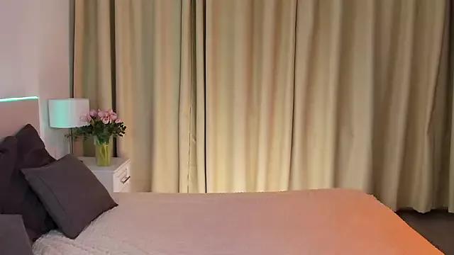 Amanda_Brow on StripChat 