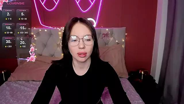 AmandaFields on StripChat 