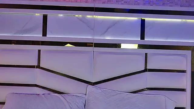 ambar_rosse25 on StripChat