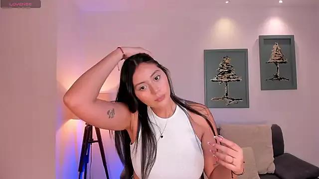 Freechat AmbarJames_ on StripChat