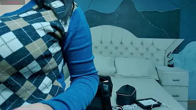 AmberGreyy_ on StripChat