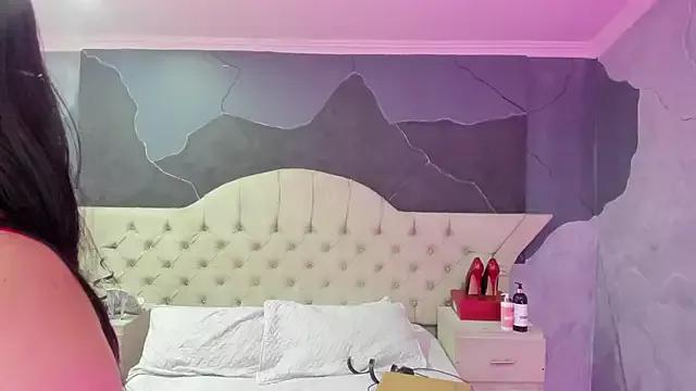 AmberGreyy_ on StripChat