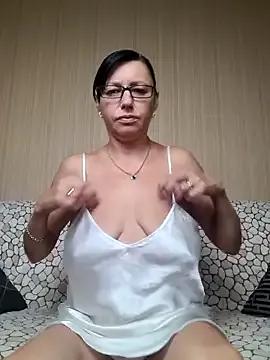 Amberhotqueen on StripChat