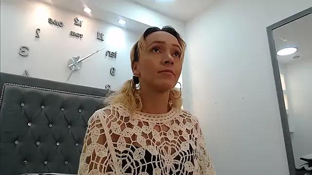 Anaa_Mariaa on StripChat 