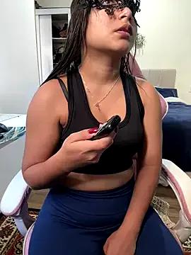 AngelBrazil_Ofc on StripChat