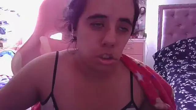 annarose19 on StripChat 