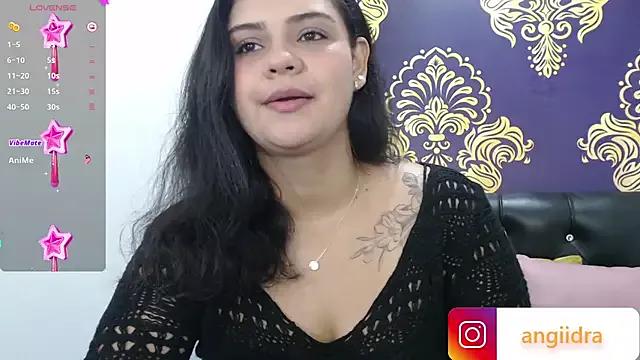 AnniHOTKitty on StripChat 