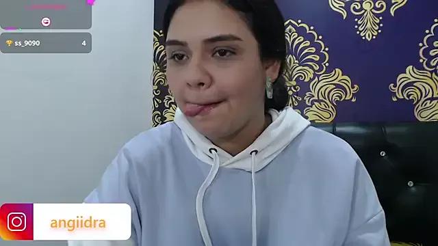 AnniHOTKitty on StripChat 