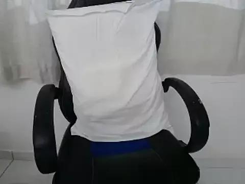 Freechat Apollo_21 on StripChat