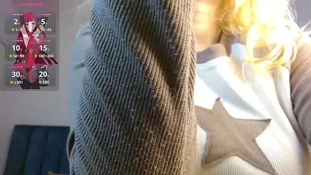 april_bunnyy on StripChat 