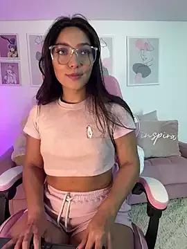 ariana_bae_ on StripChat 