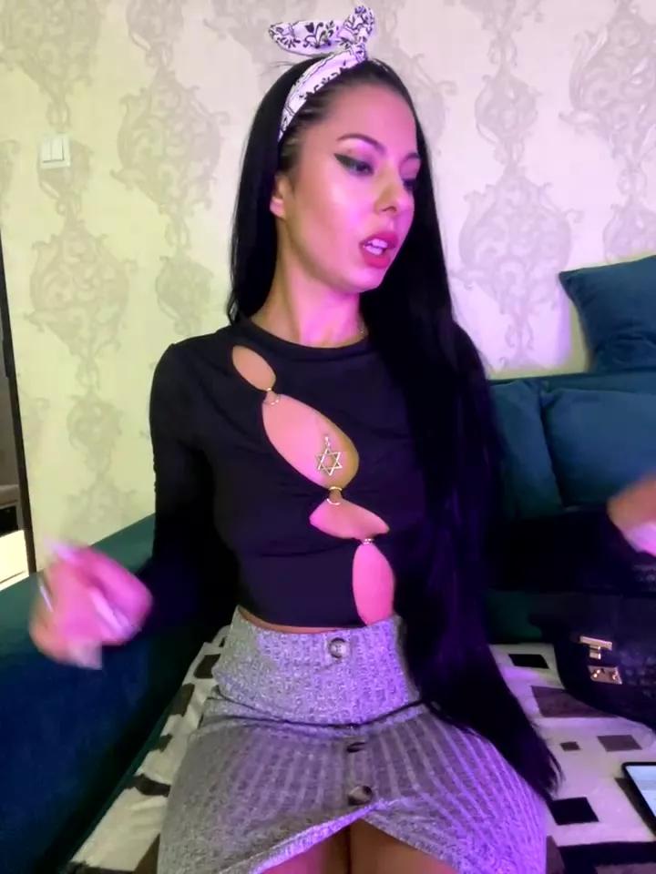 ArianaTurner on StripChat 