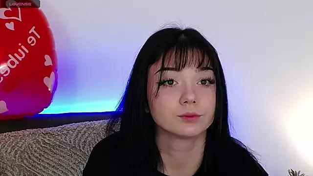 Avery-- on StripChat 