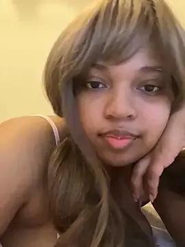 AwkwardJasminee on StripChat