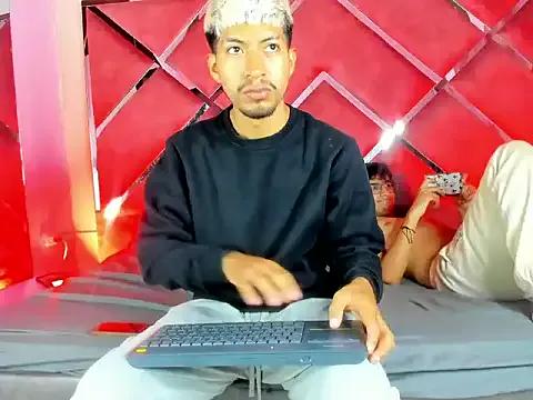 Freechat AxelAndJeremy on StripChat