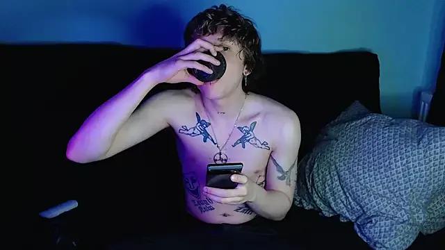 axxxturel on StripChat 