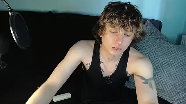 axxxturel on StripChat 