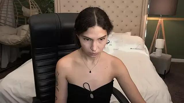 BabyFlowerr on StripChat 
