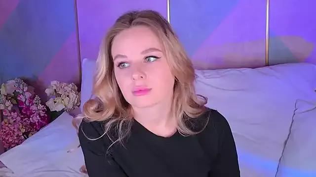 BeatriceEsmont on StripChat 