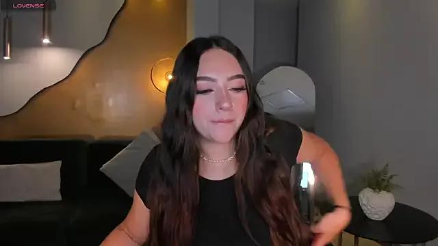BellaRose_X on StripChat 