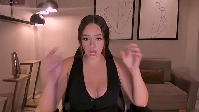 BellaRose_X on StripChat 