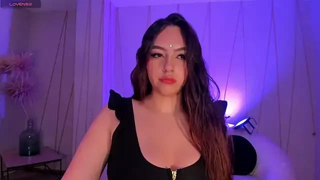BellaRose_X on StripChat 