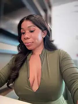 Freechat Belle___ on StripChat