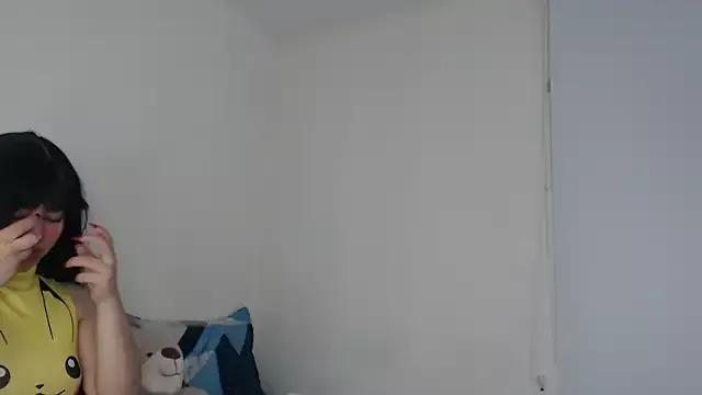 Bitsy_Messy on StripChat 