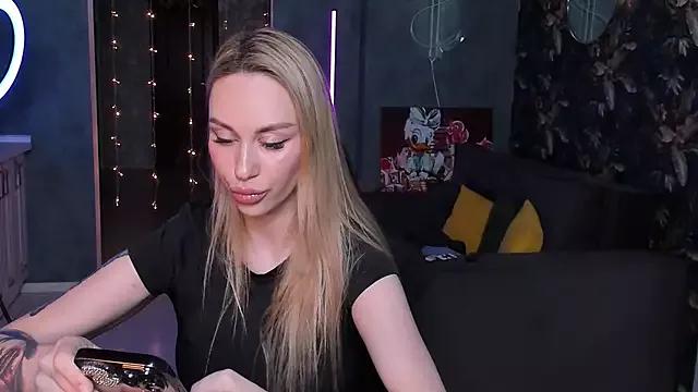 Freechat Blckmirrorr on StripChat