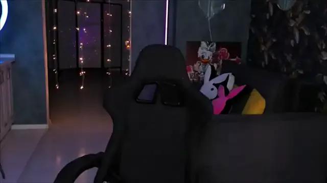 Freechat Blckmirrorr on StripChat