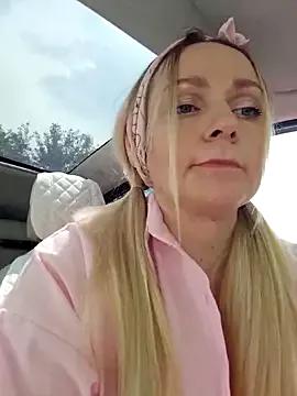 Freechat Bondgirl_013 on StripChat